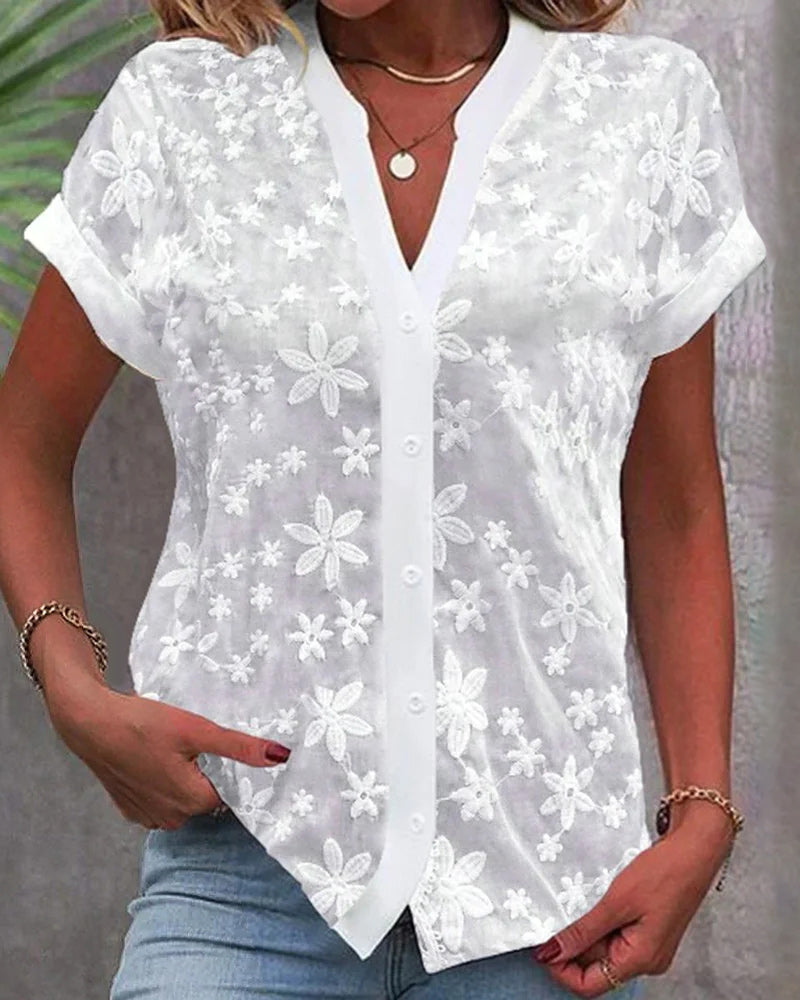 Blouse à manches courtes et décolleté en V