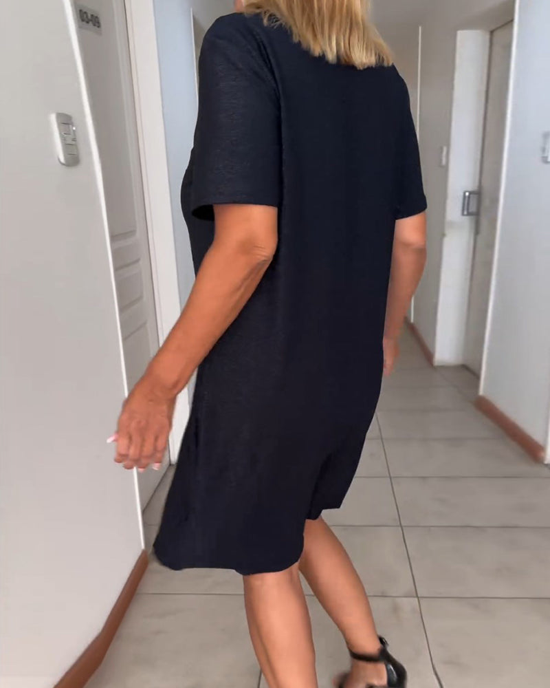 Robe à manches courtes avec décolleté en V